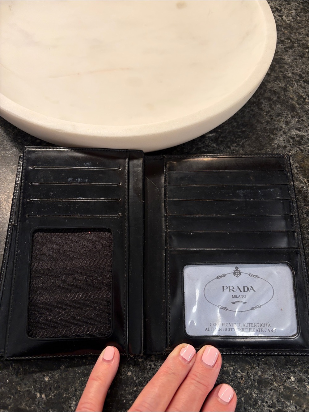Prada Black Smooth Leather Vertical Wallet/Card Holder with Metal Logo - Picture 3 of 5